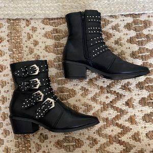 Hotsoles London studded boots